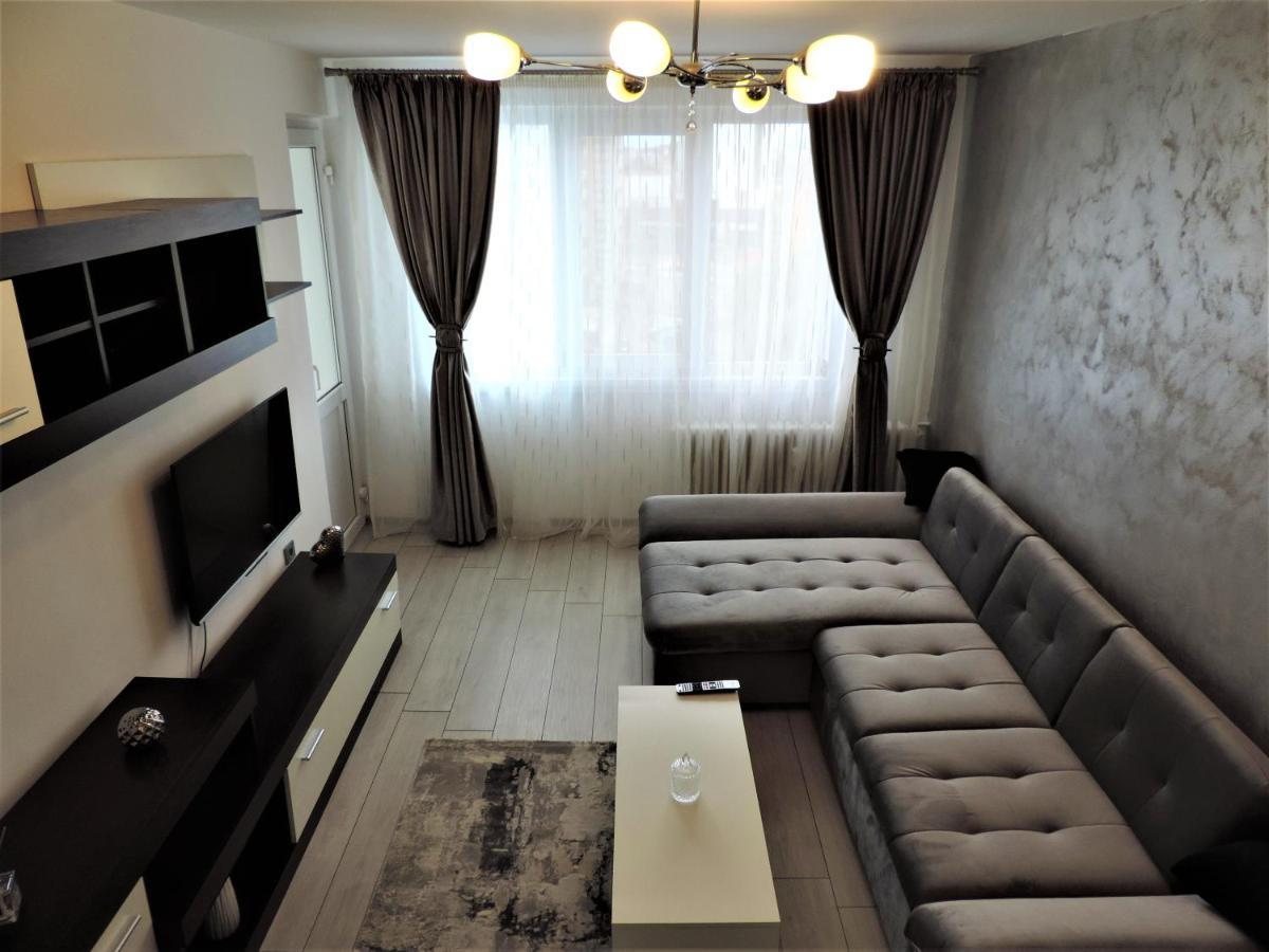 Victoriei Boulevard Private Apartment Brașov Exterior foto